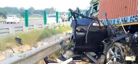 पूर्वांचल एक्सप्रेस वे पर भीषण हादसे में बिहार के 4 लोगों की मौके पर मौत, BMW जा भ‍िड़ी कंटेनर से