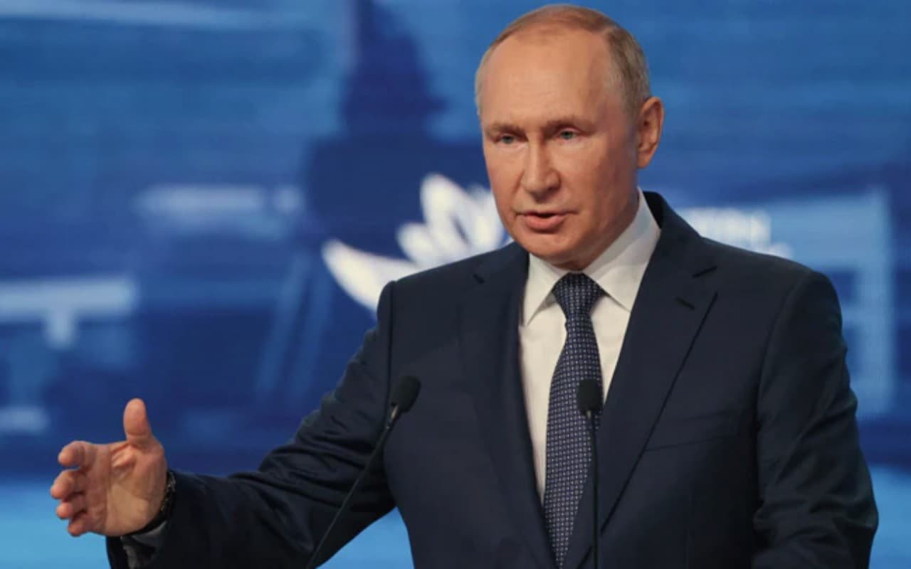 व्लादिमीर पुतिन के स्वास्थ्य से घबराये डॉक्टर, इस बीमारी से हुए पीड़ित