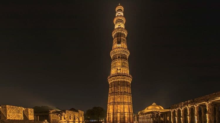 Qutub Minar Case: कुतुब मीनार की मस्जिद पर दावा, मंदिर तोड़ बनाने का आरोप, भगवान विष्णु और ऋषभदेव की तरफ से केस