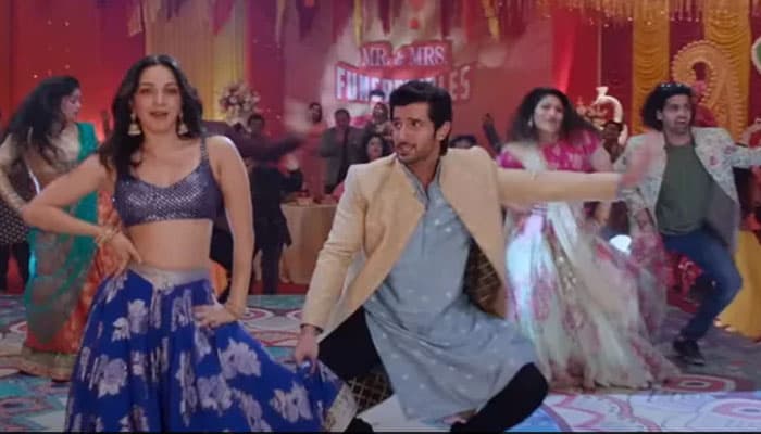 प्रेग्नेंट अनुष्का शर्मा ने बेबी बंप के साथ करवाया खूबसूरत फोटोशूट, तो विराट कोहली ने कुछ ऐसे की तारीफ