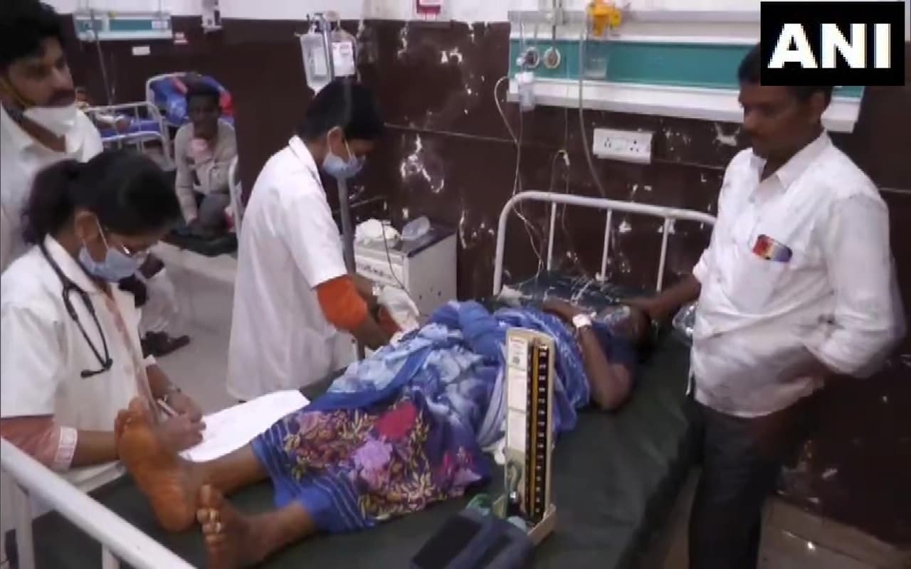 Karnataka Road Accident: ऑटो रिक्शा-ट्रक की भीषण टक्कर, सात महिला मजदूर की मौत, कई घायल