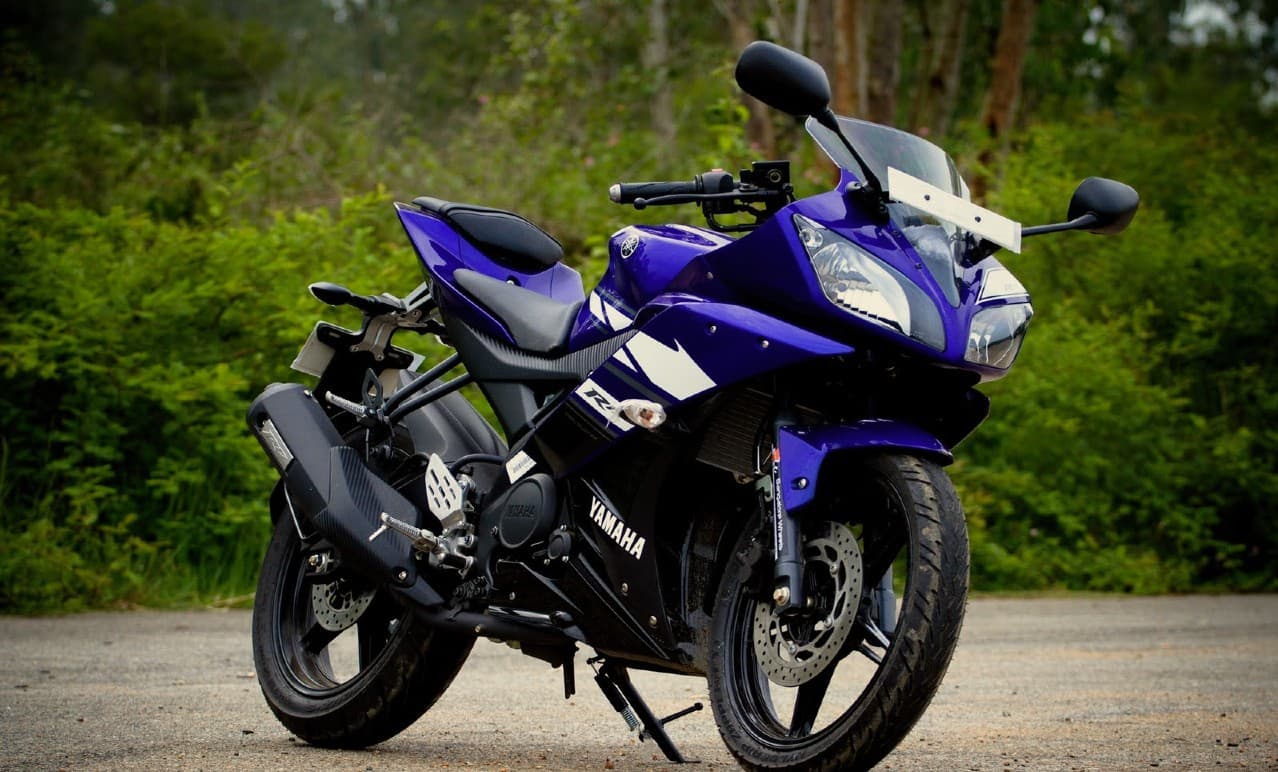 35 हजार रुपये में खरीदें Yamaha R15 स्पोर्ट्स बाइक, यहां पाएं ऑफर्स की जानकारी