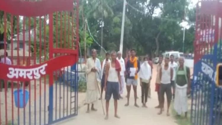 रक्षाबंधन के दिन बहन से छेड़खानी का विरोध करना भाई को पड़ा भारी,दबंगों ने खंभे से बांध बेरहमी से की पिटाई