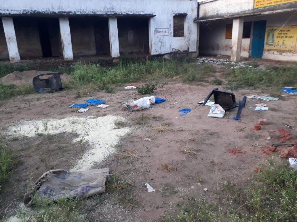 झारखंड में हाथियों ने मचाया तांडव, कई घर क्षतिग्रस्त, दहशत में ग्रामीण