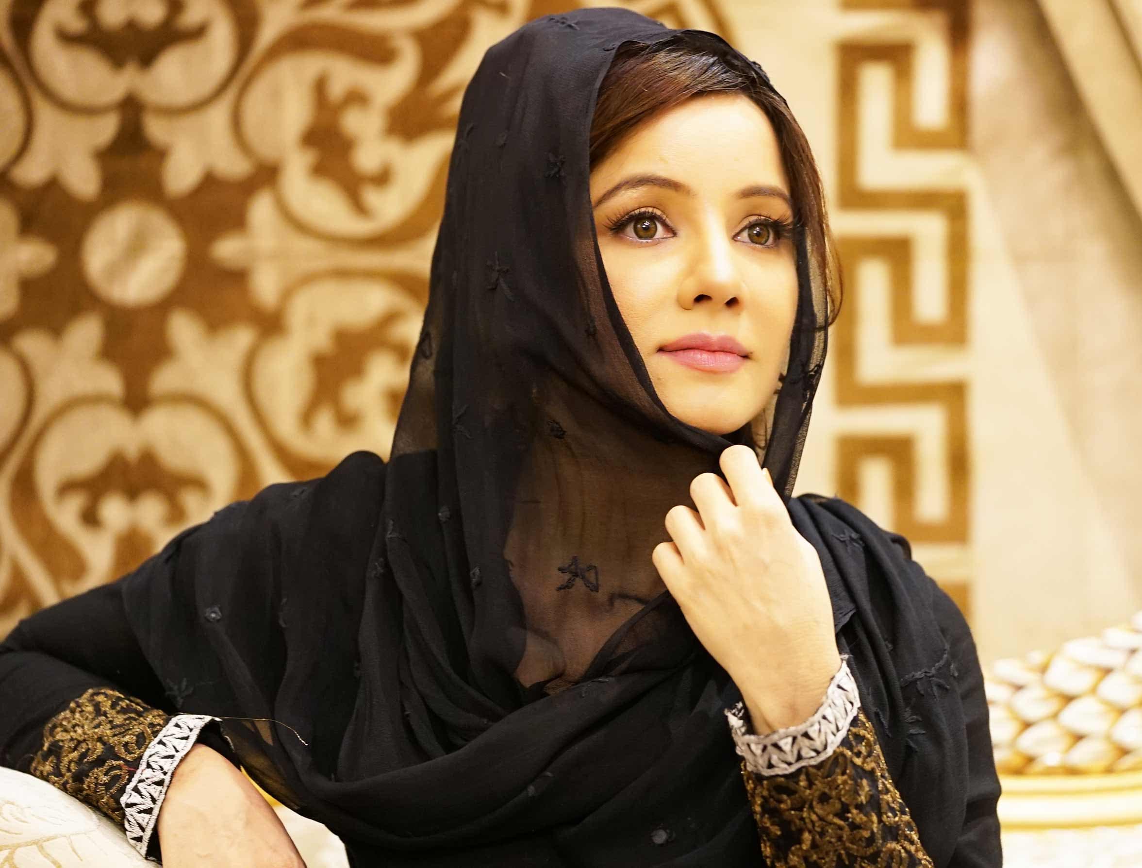 PM Modi को लेकर कमेंट कर चुकीं सिंगर छोड़ना चाहती हैं पाकिस्तान, बोलीं- भारतीय ज्यादा अच्छे हैं...