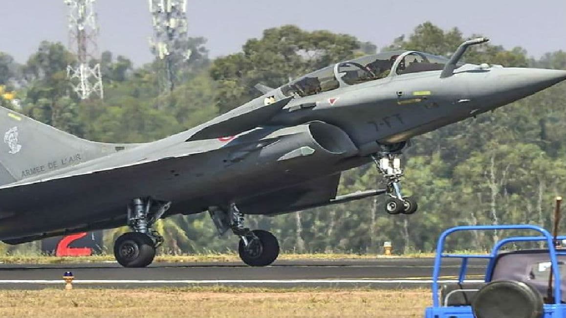 भारत-चीन तनाव के बीच बड़ी खबर, देश के पास जल्‍द होगा राफेल लड़ाकू विमान