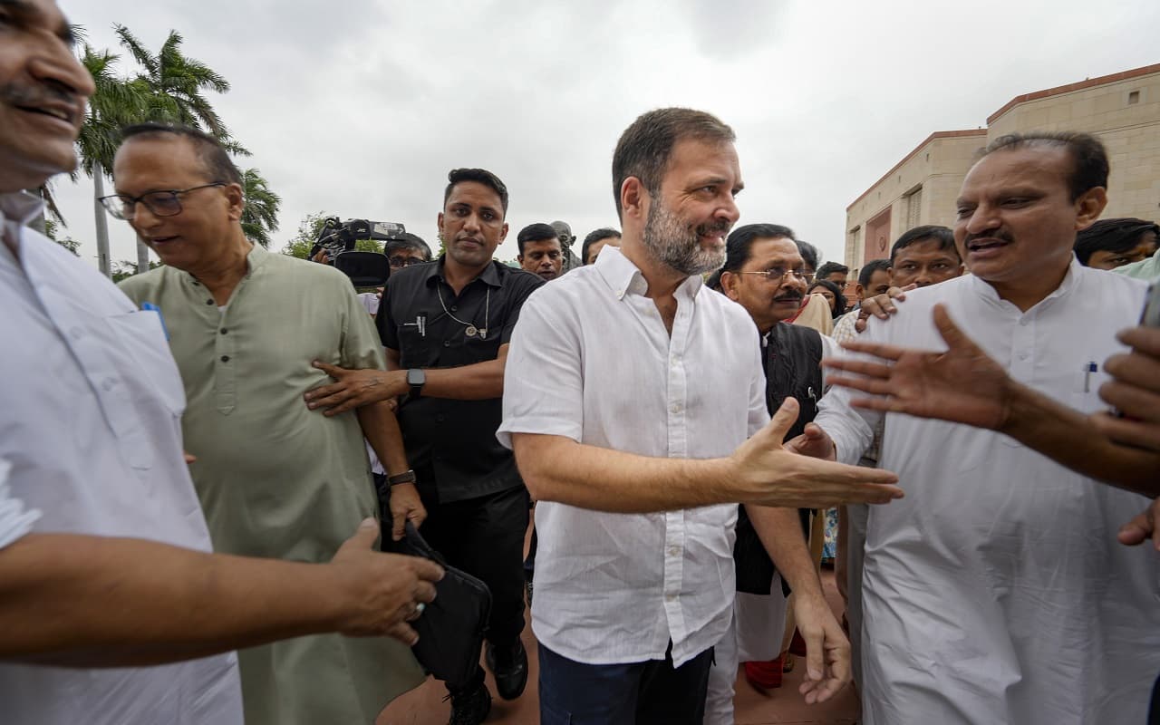 Explainer: राहुल गांधी की सदस्यता बहाल, क्या  पुराने बंगले में होगी एंट्री? जानें कैसे आवंटित होता है बंगला
