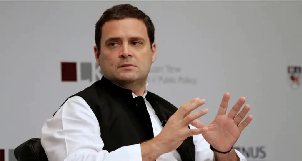 राहुल गांधी का मोदी सरकार पर हमला, कहा - जब जब देश भावुक हुआ, फाइलें गायब हुईं