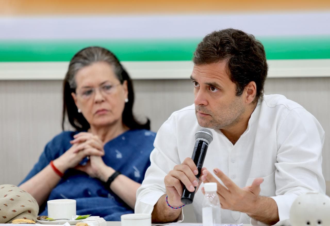 राहुल गांधी ने दिया मोदी सरकार को सलाह, कहा-कोरोना को धोने के लिए वैज्ञानिकों और डाटा विशेषज्ञों की सहायता ले