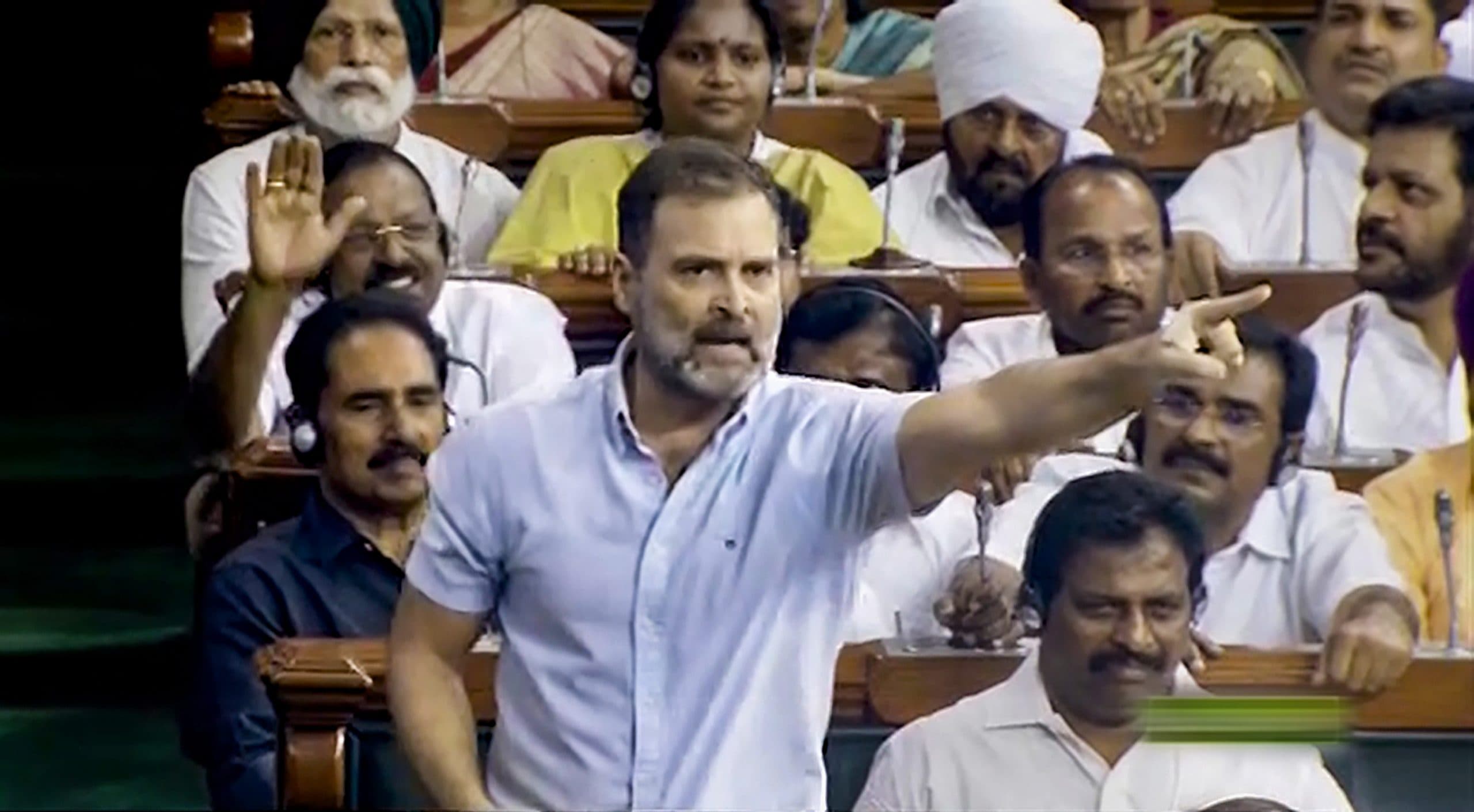 'पीएम मोदी चाहते हैं नॉर्थ-ईस्ट जलता रहे', मणिपुर हिंसा पर राहुल गांधी ने बोला तीखा हमला