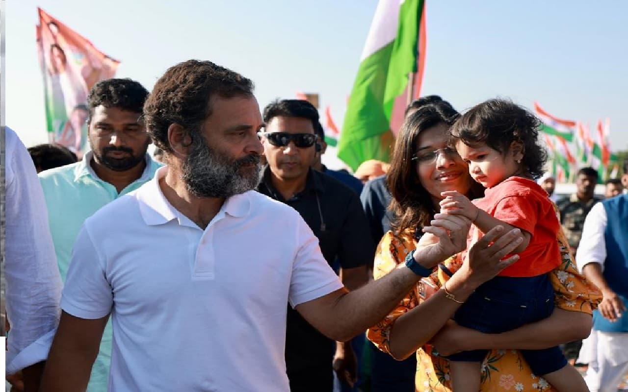 Bharat Jodo Yatra: तेलंगाना में राहुल गांधी ने किया Folk Dance, बच्चों के साथ लगायी रेस, देखें Video