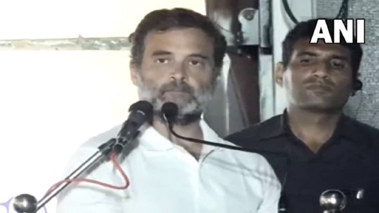 Bharat Jodo Yatra: कांग्रेस के PayCM कैंपेन के बाद अब राहुल गांधी ने बोम्मई सरकार को घेरा, जानिए क्या कहा