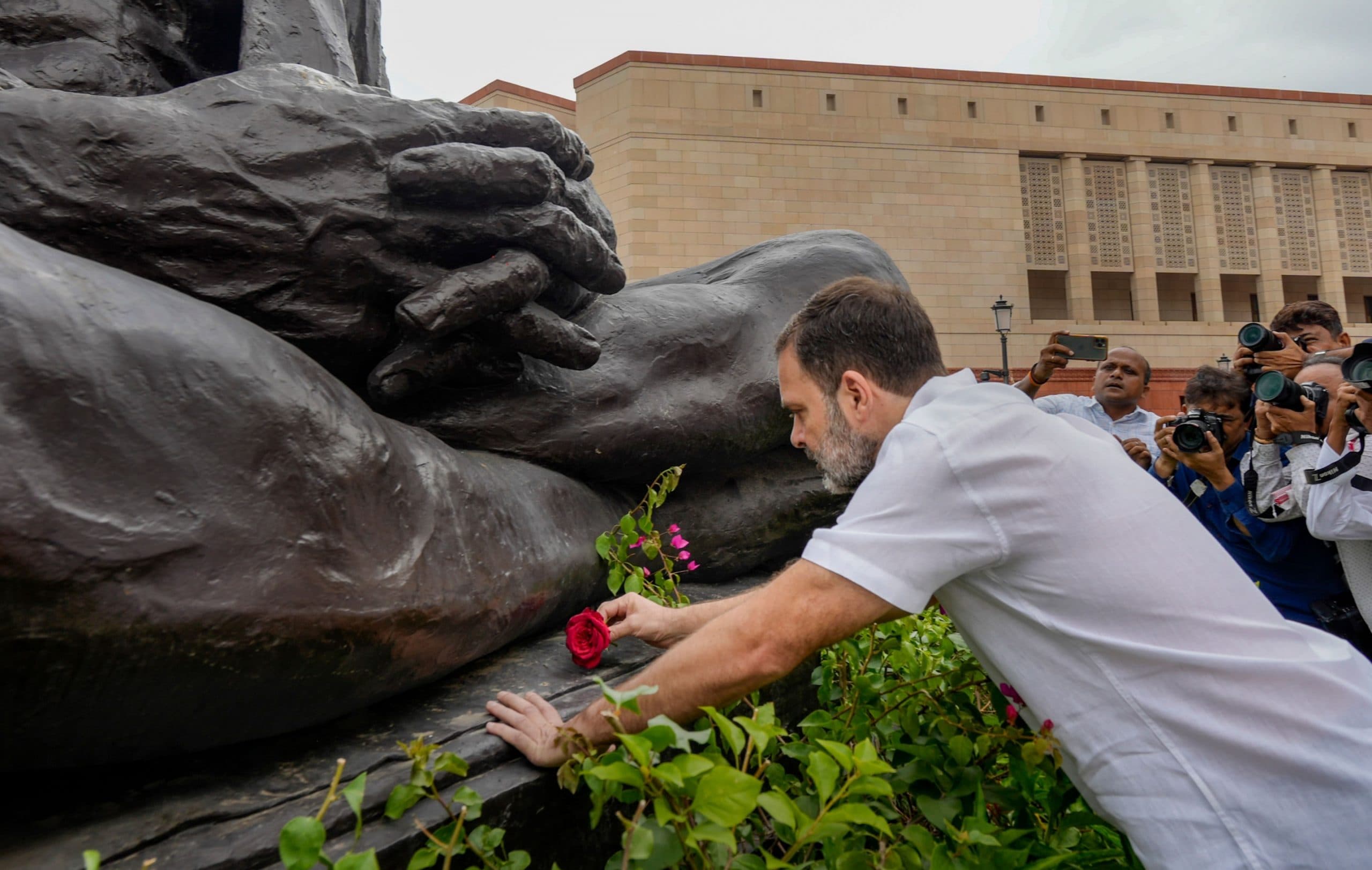 Explainer: दो साल की सजा से लेकर 136 दिन बाद सदन में एंट्री! कितना बढ़ा राहुल गांधी का कद.. पढ़ें पूरी रिपोर्ट