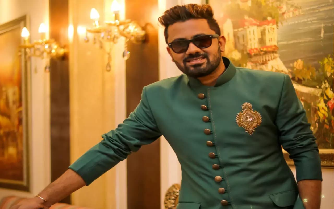 राहुल जैन पर लगा दुष्कर्म का आरोप, दर्ज हुई FIR, कॉस्ट्यूम स्टाइलिस्ट ने लगाया आरोप, सिंगर ने कही ये बात