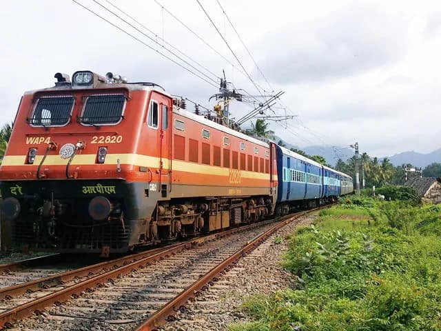 IRCTC/Indian Railway News : 1 अक्टूबर से रेलवे ने इन ट्रेनों के समय में किया बदलाव, जानें