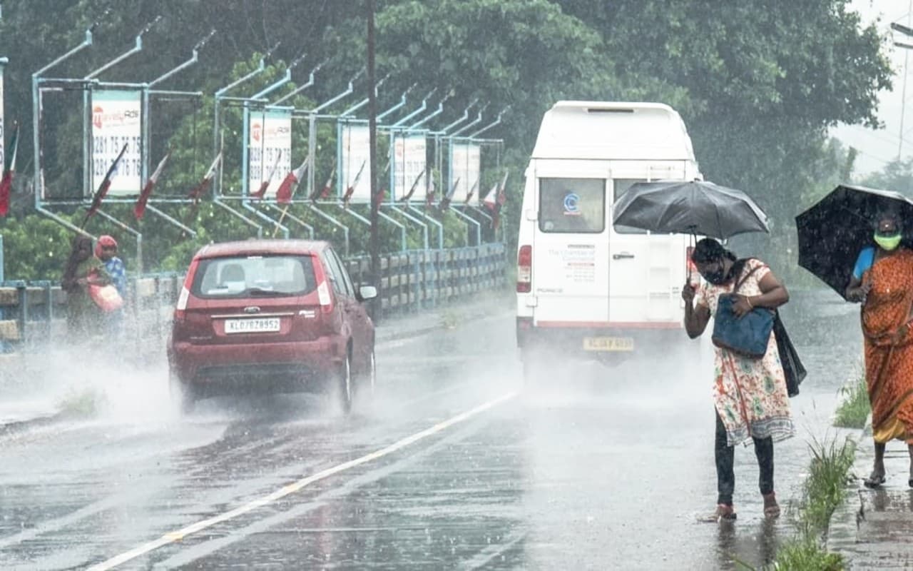 Weather Forecast: मौसम विभाग का अनुमान, इस महीने उत्तर पश्चिमी भारत में हो सकती है बारिश