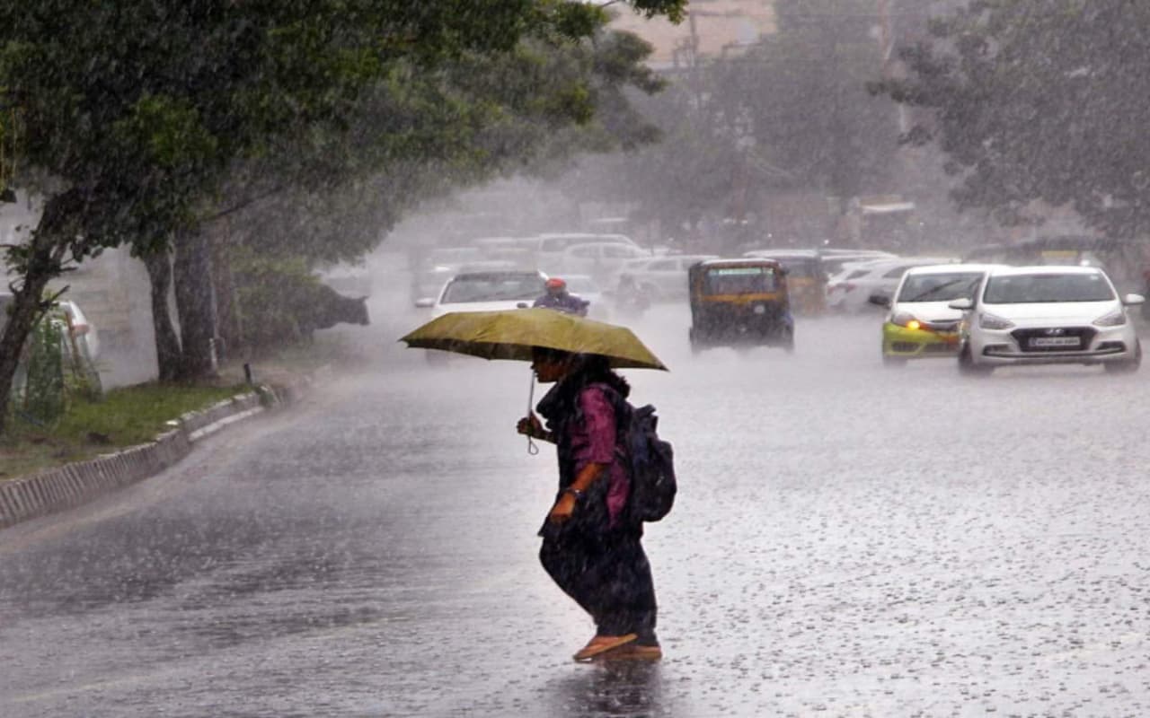 Weather Forecast: केरल में प्रभावित हो सकता है मॉनसून, जानिए दिल्ली-UP समेत अन्य राज्यों में मौसम का हाल
