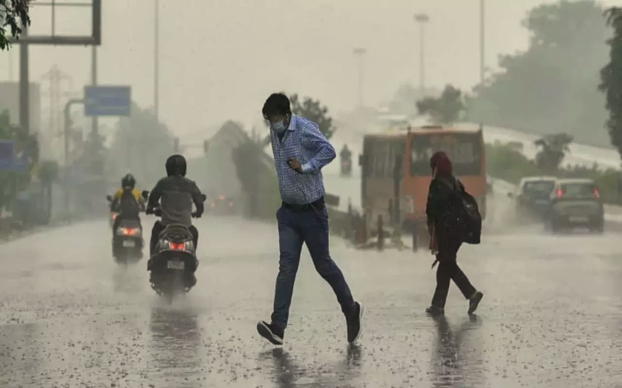 Weather: राजस्‍थान में बारिश ने 100 साल का रिकॉर्ड तोड़ा, 5-6 जून तक नहीं मिलेगी राहत