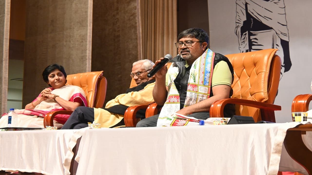 गांधी के विराट व्यक्तित्व के सामने कोई झूठ कभी नहीं टिक पायेगा: शैलेन्द्र कुमार