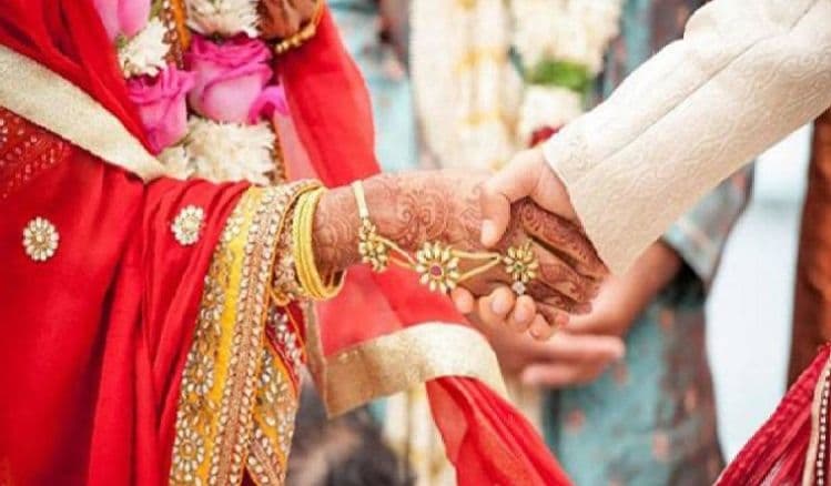 शादी के बाद दूल्हे की मौत, दुल्हन समेत परिवार के नौ लोग कोरोना संक्रमित पाये गये