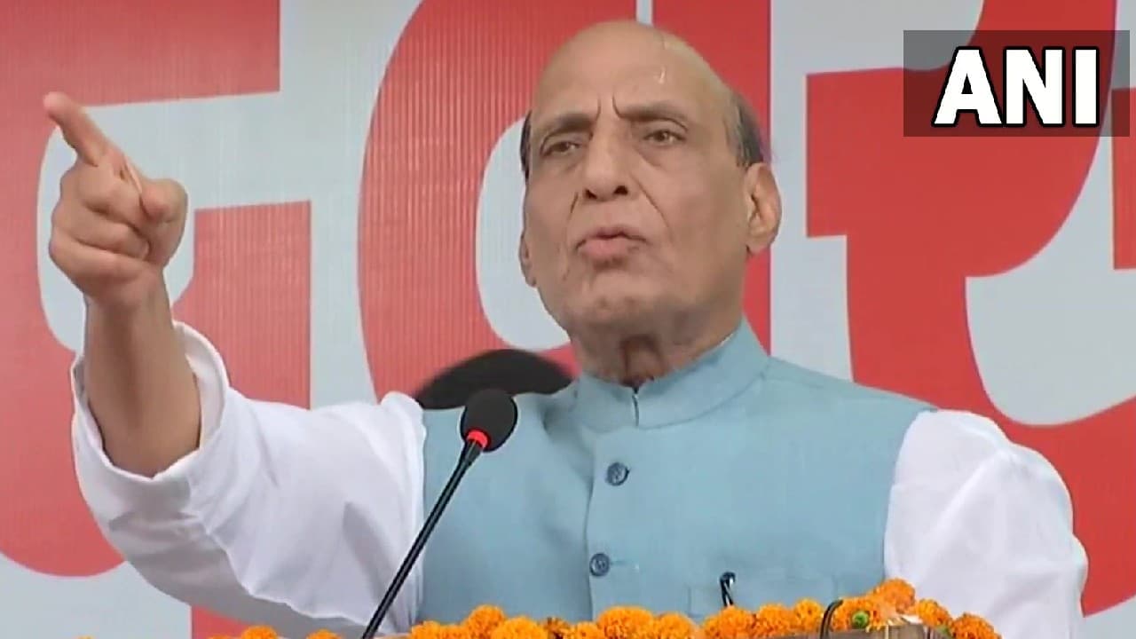रक्षा मंत्री राजनाथ सिंह बोले- चीन पर पंडित नेहरू की आलोचना करना गलत, नीति खराब हो सकती है नीयत नहीं