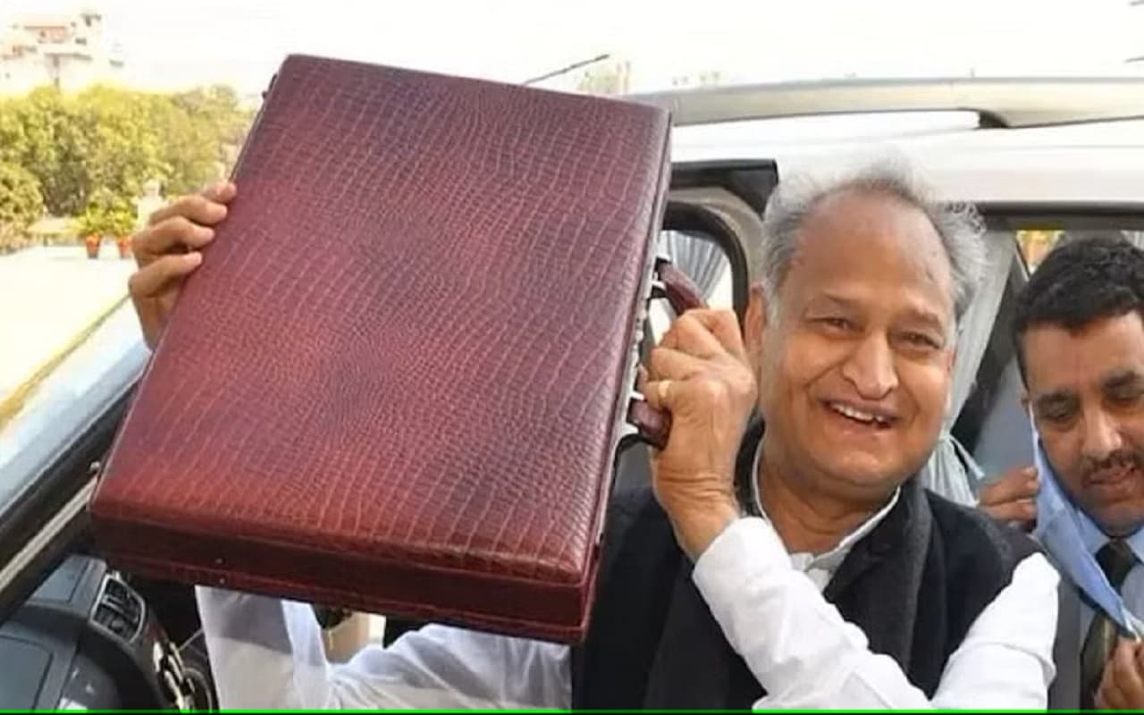 Budget Leak मामले पर अशोक गहलोत का पलटवार, लोगों का ध्यान भटकाने के लिए भाजपा ने की नौटंकी