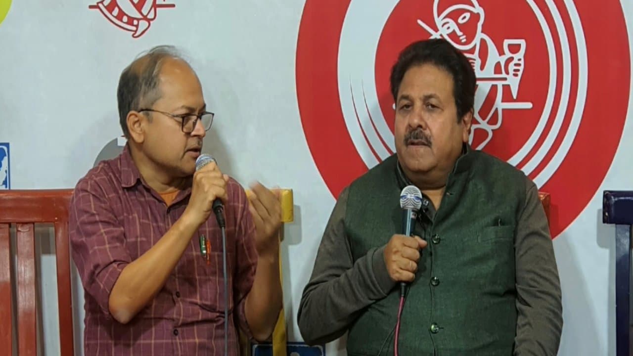 'गिरमिटिया मजदूर' के दर्द की व्यथा है राजीव शुक्ला की 'तीन समंदर पार', विश्व पुस्तक मेला में लोकार्पण