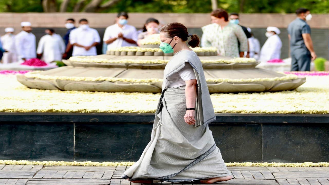 Bigg Boss 15: राजीव अदातिया का खुलासा, घर में दो बार देखा भूत, बताया- छोटी बच्ची मेरे पास से...