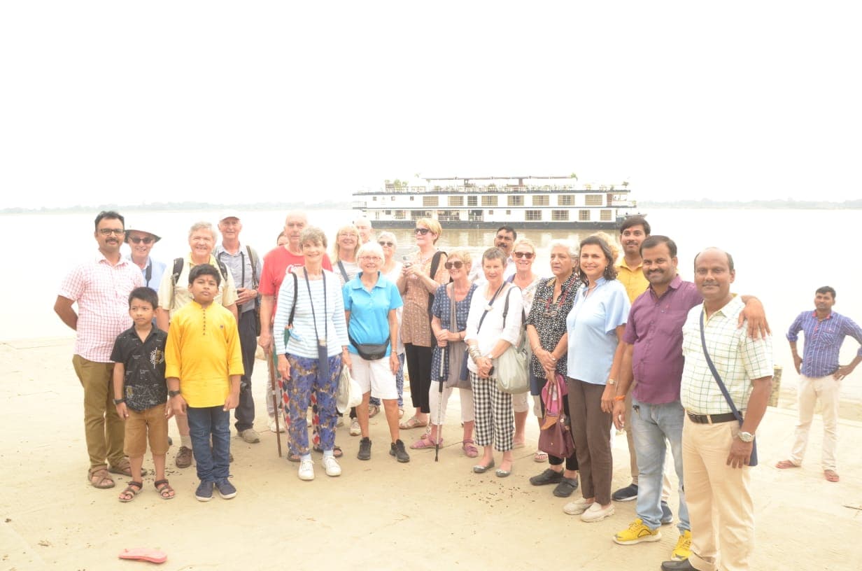 Kashi vishwnath Dham: काशी यात्रा अब पानी पर तैरते राजमहल से, देसी-विदेशी पर्यटकों के लिये सुविधा शुरू