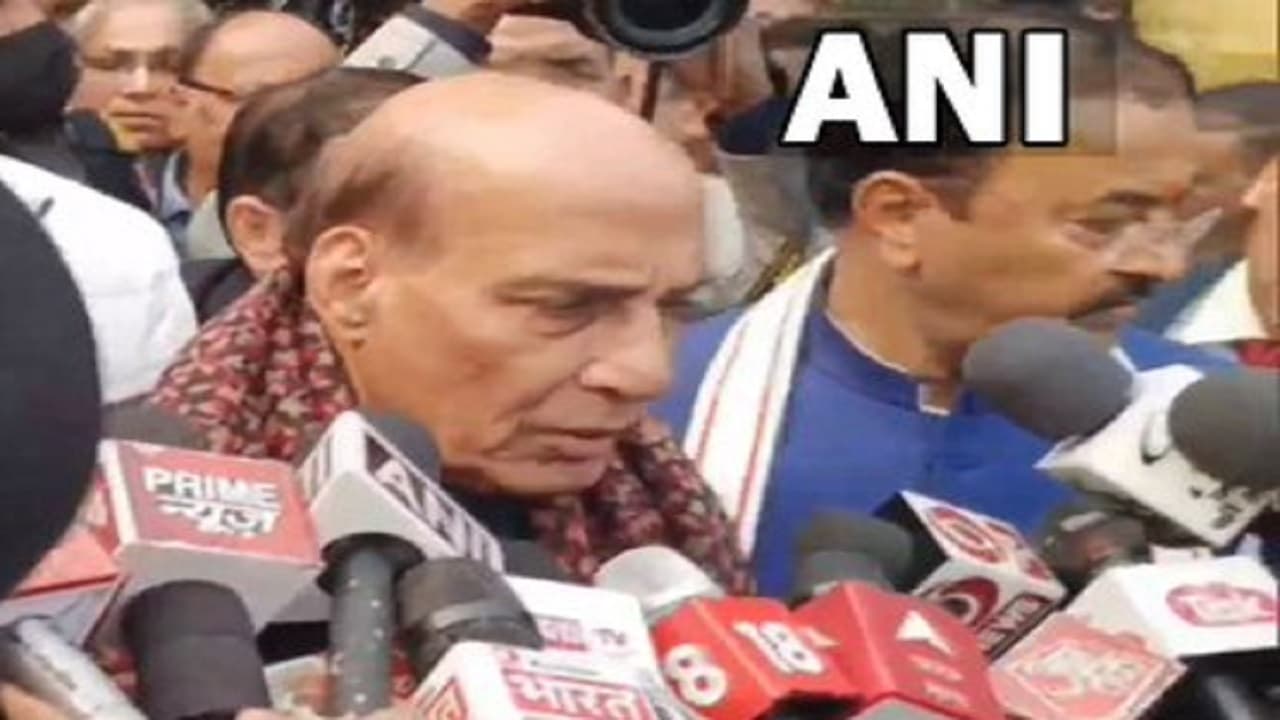 Pakistan Economy Crisis: रक्षा मंत्री राजनाथ सिंह ने कहा, चाहे POK हो या पाकिस्तान कोई संकट में ना रहे