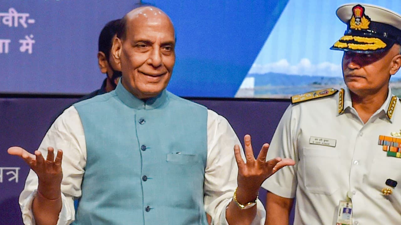Rajnath Singh Covid Positive: रक्षा मंत्री राजनाथ सिंह कोरोना पॉजिटिव, घर में क्वारंटीन