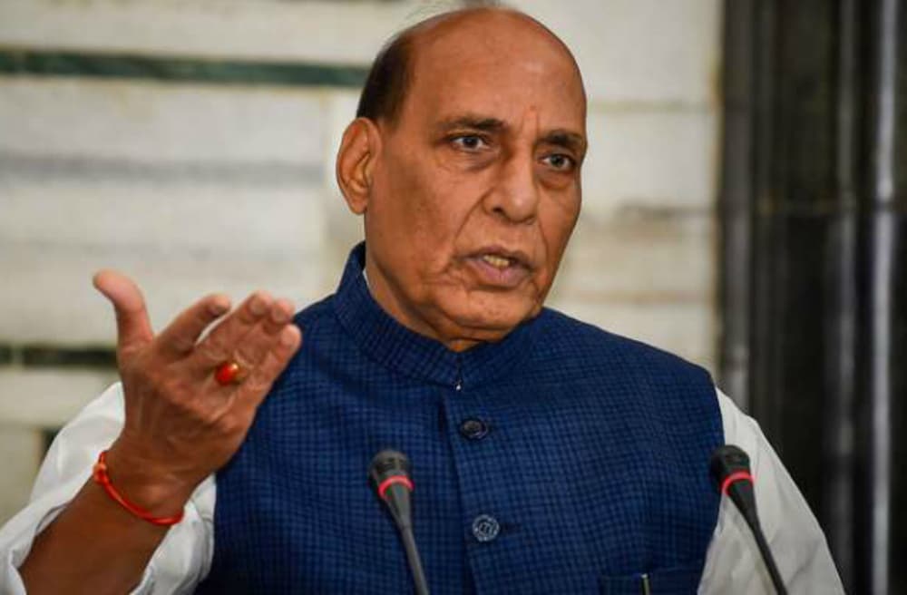Defense: रक्षा क्षेत्र में निवेश को लेकर रक्षा मंत्री ने कई देशों के उच्चायुक्त के साथ की बैठक