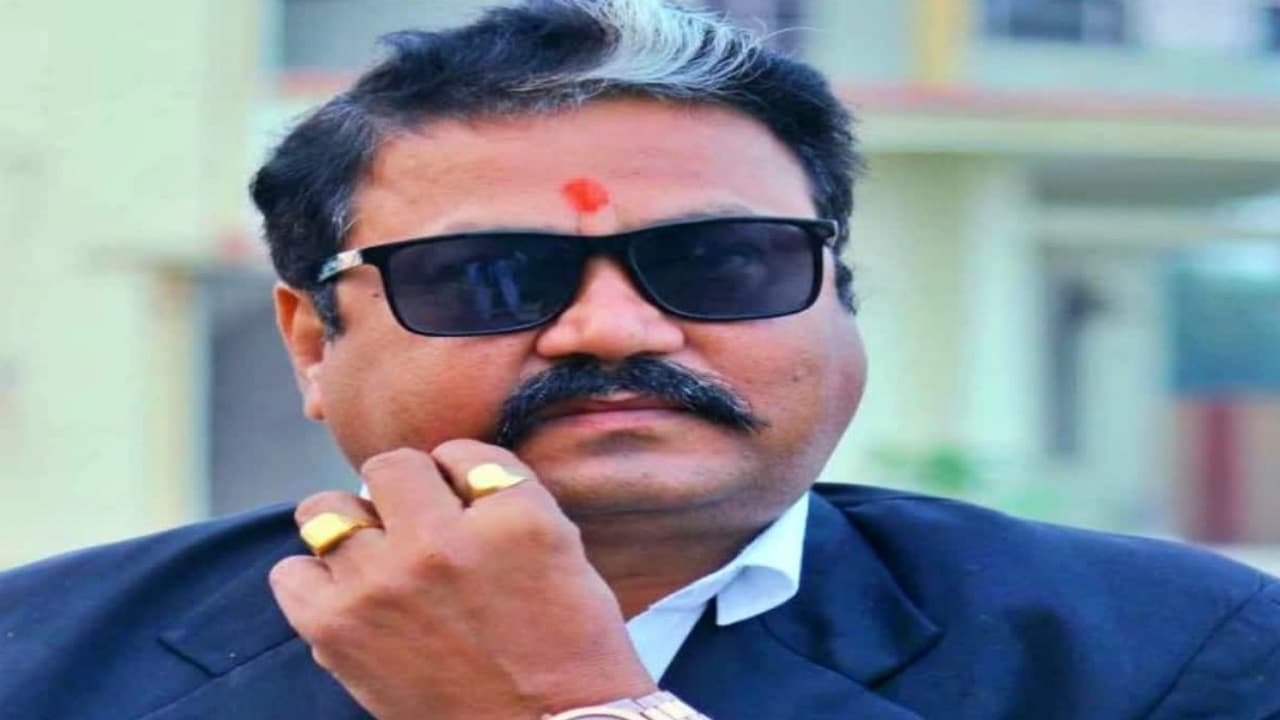 बिहार: मुजफ्फरपुर में बीजेपी विधायक के घर पुलिस ने की छापेमारी, RJD नेता के अपहरण मामले में दो गाड़ियां जब्त