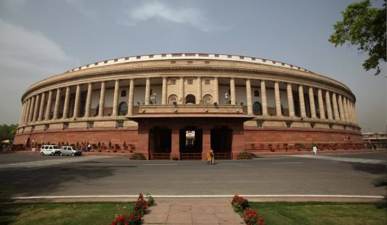 Parliament Updates: नगालैंड फायरिंग मामले पर संसद में कुछ देर बाद बयान देंगे अमित शाह, विपक्ष का हंगामा जारी
