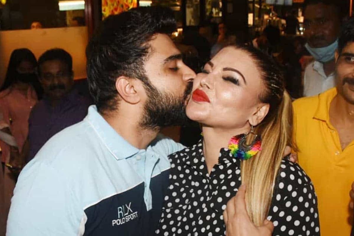 राखी सावंत के पति आदिल खान दुर्रानी को पुलिस ने किया गिरफ्तार, जानें क्या है पूरा मामला