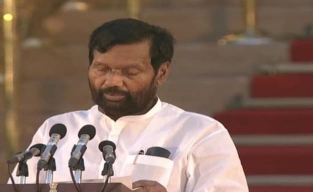 राम मंदिर पर किसी अन्य की पोस्ट को शेयर करने वाले पत्रकार के खिलाफ एफआईआर दर्ज