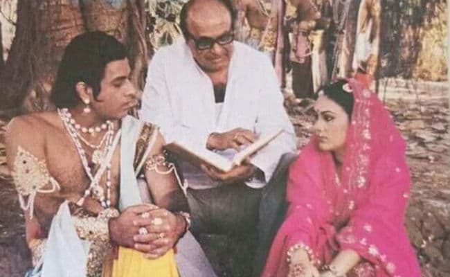 Ramayan: रामानंद सागर ने अगर सुबह 3 बजे सीन लिखना खत्‍म किया, तुरंत बाद शुरू हो जाती थी शूटिंग, जानें क्‍यों