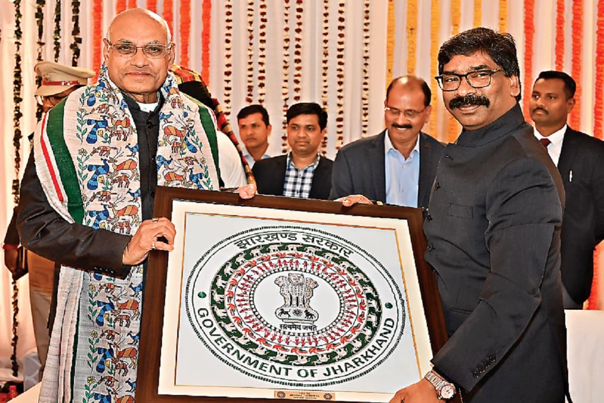 राज्यपाल रमेश बैस बोले- सरकार गिराने की मंशा होती तो कब का ‘लिफाफे’ पर कार्रवाई कर देता