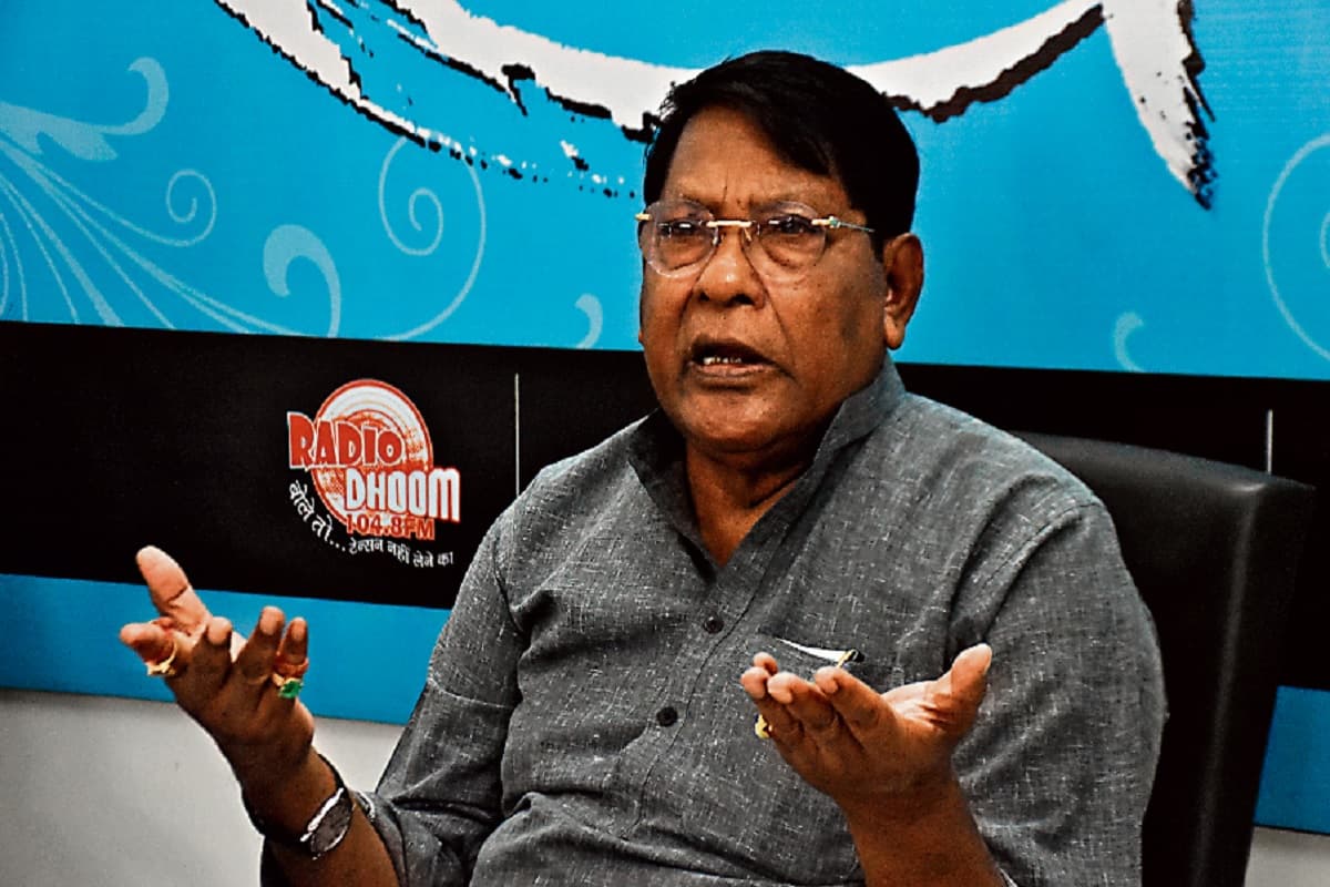 'जमीन हो स्थानीयता का आधार', प्रभात खबर संवाद कार्यक्रम में बोले वित्त मंत्री डॉ रामेश्वर उरांव