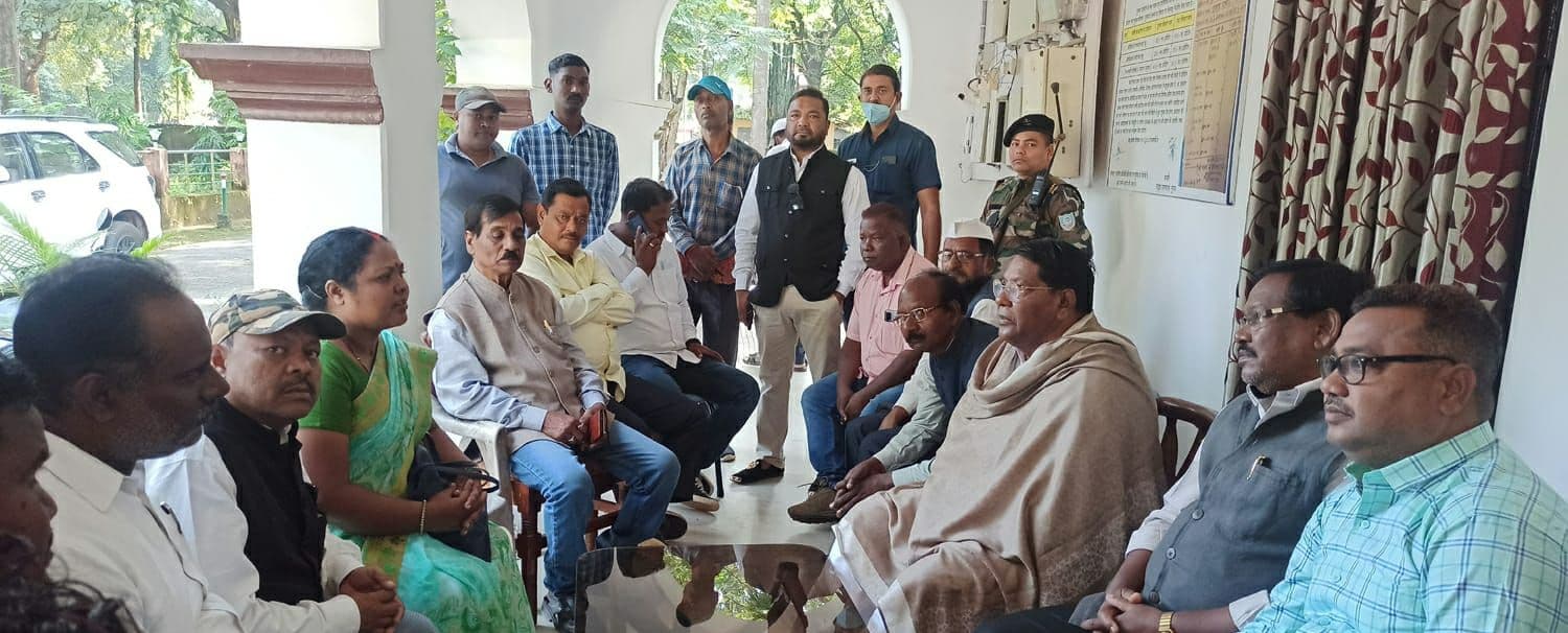 Jharkhand News: मंत्री रामेश्वर उरांव ने क्यों कहा कि JMM बेईमान पार्टी नहीं, OBC को 27% आरक्षण पर कही ये बात Jharkhand News: मंत्री रामेश्वर उरांव ने क्यों कहा कि JMM बेईमान पार्टी नहीं, OBC को 27% आरक्षण पर कही ये बात