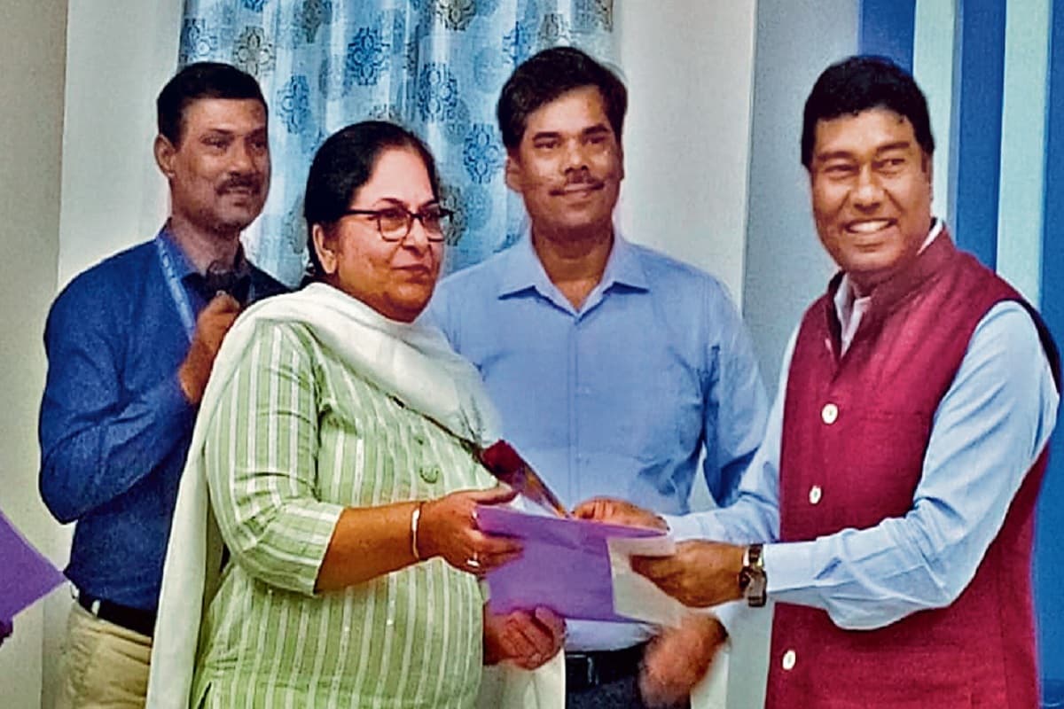 झारखंड के 1100 जगहों पर खोले जाएंगे पेट्रोल पंप, 1 करोड़ मजदूरों को जोड़े जाएंगे ई श्रम योजना से