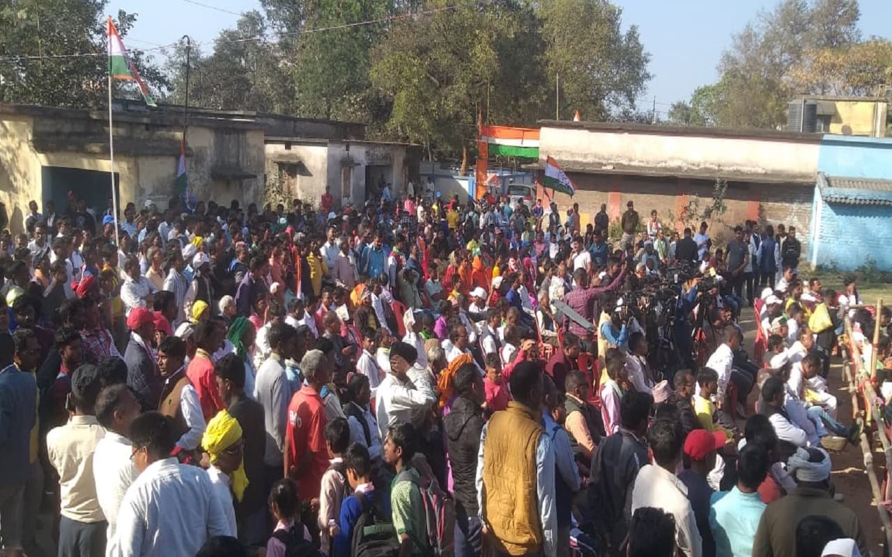 रामगढ़ विधानसभा उपचुनाव 2023:चुनाव मैदान में 18 प्रत्याशी, चुनाव चिन्ह आवंटित, 11 फरवरी से करेंगे चुनाव प्रचार