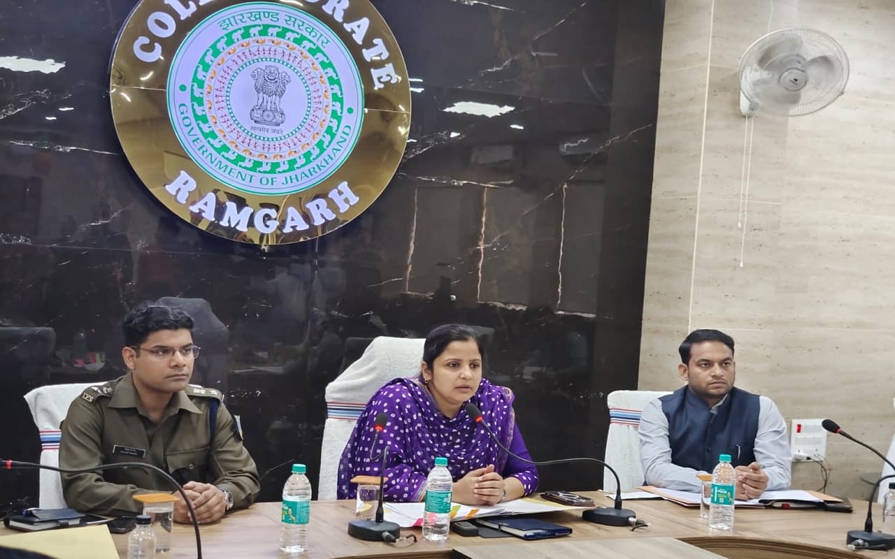 रामगढ़ विधानसभा उपचुनाव: 4 नॉमिनेशन फॉर्म बिके, नामांकन नहीं, चुनावी तैयारी पर क्या बोलीं डीसी माधवी मिश्रा
