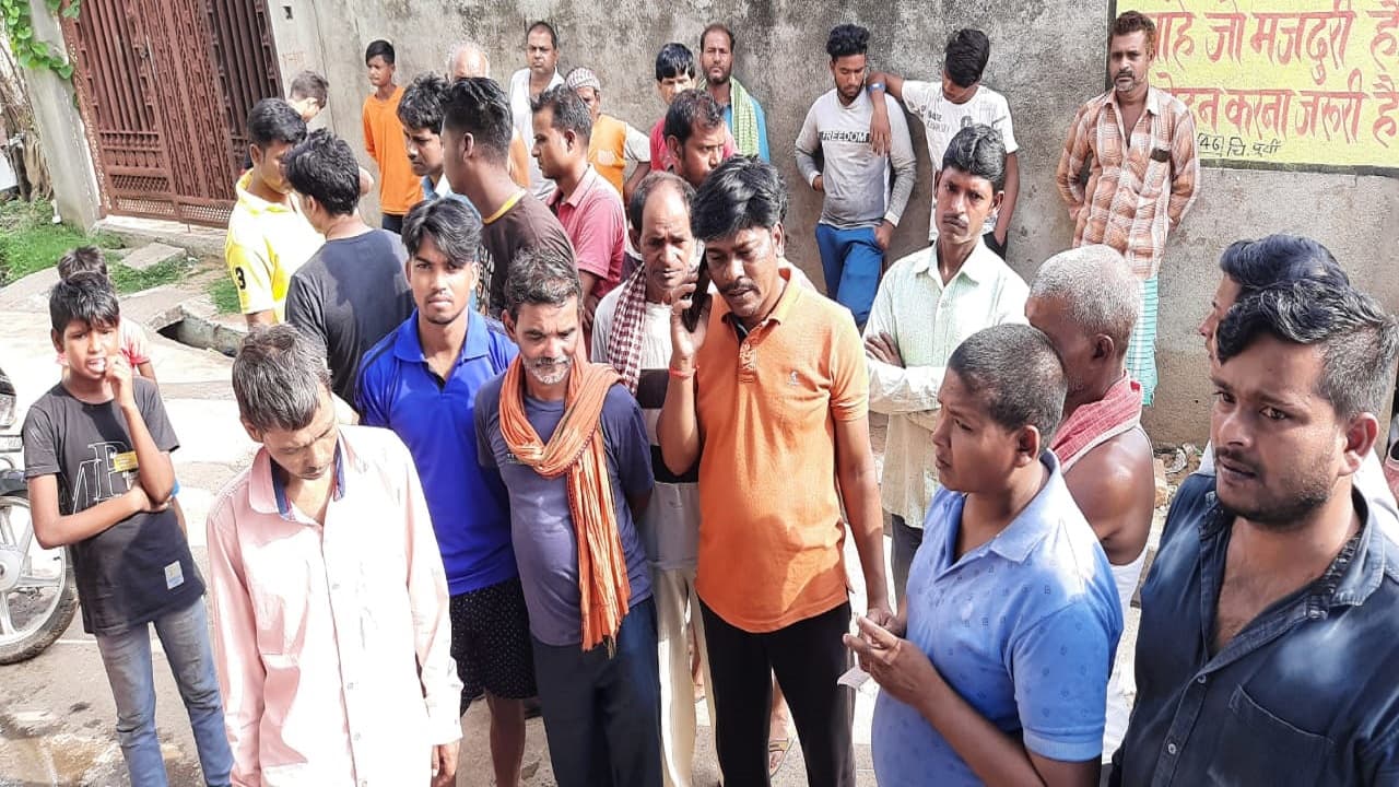 Jharkhand Crime News: 2 बच्चों की मां ‍‍व 3 बच्चों के पिता के बीच था प्रेम, प्रेमिका का शव मिलने से सनसनी