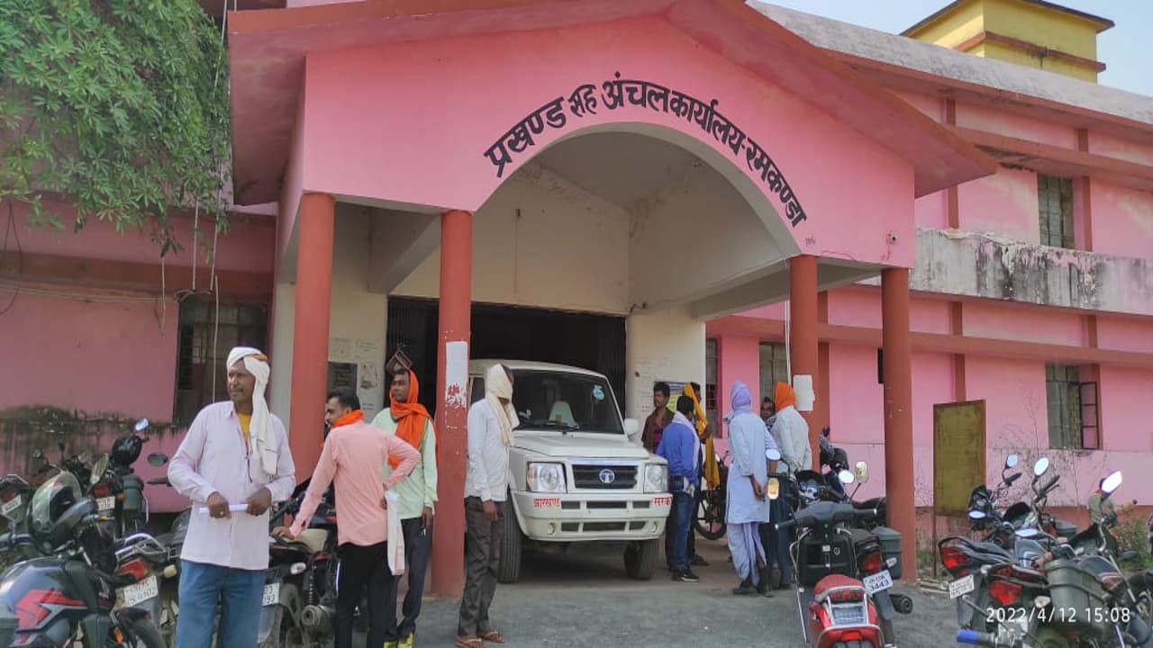 झारखंड पंचायत चुनाव 2022: आज से गढ़वा के 5 प्रखंडों में चुनाव के लिए मिलने लगेंगे नामांकन पत्र