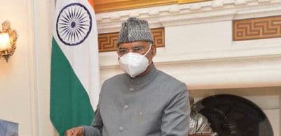 राष्ट्रपति से कर्ज लेकर हेलीकॉप्टर खरीदना चाहती है यह महिला, जानें वजह