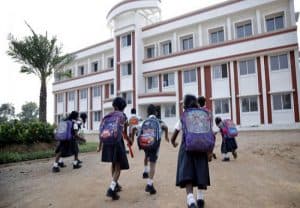 School Reopen Latest Updates : यहां खुले स्कूल, जानिए झारखंड-दिल्ली-एमपी में कब से स्कूल जा सकेंगे बच्चे