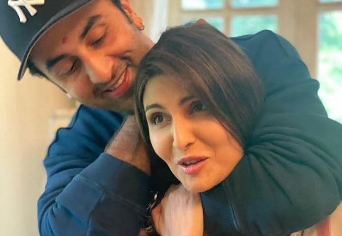Ranbir Kapoor इस वजह से अपनी गर्लफ्रेंड को दे देते थे रिद्धिमा के कपड़े, बहन ने किया दिलचस्प खुलासा, VIDEO