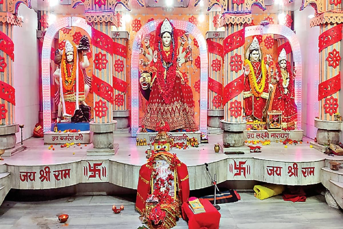 रांची में श्रद्धालुओं का उत्साह चरम पर, मां के दरबार में हर दिन लग रही कतार, जानें सभी पूजा पंडालों का इतिहास