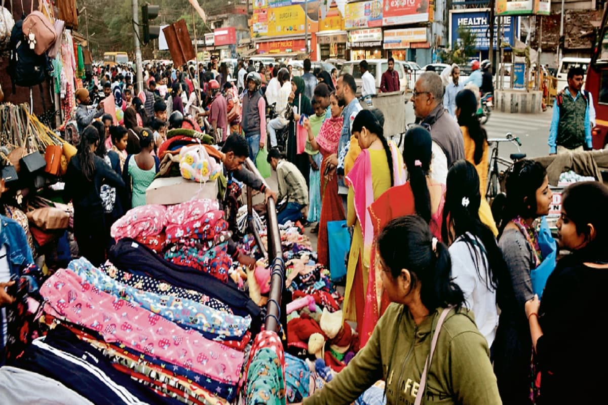 धरी रह गयी रांची के फुटपाथ दुकानदारों को व्यवस्थित करने की निगम की योजना, मार्केट में जगह  हथियायी